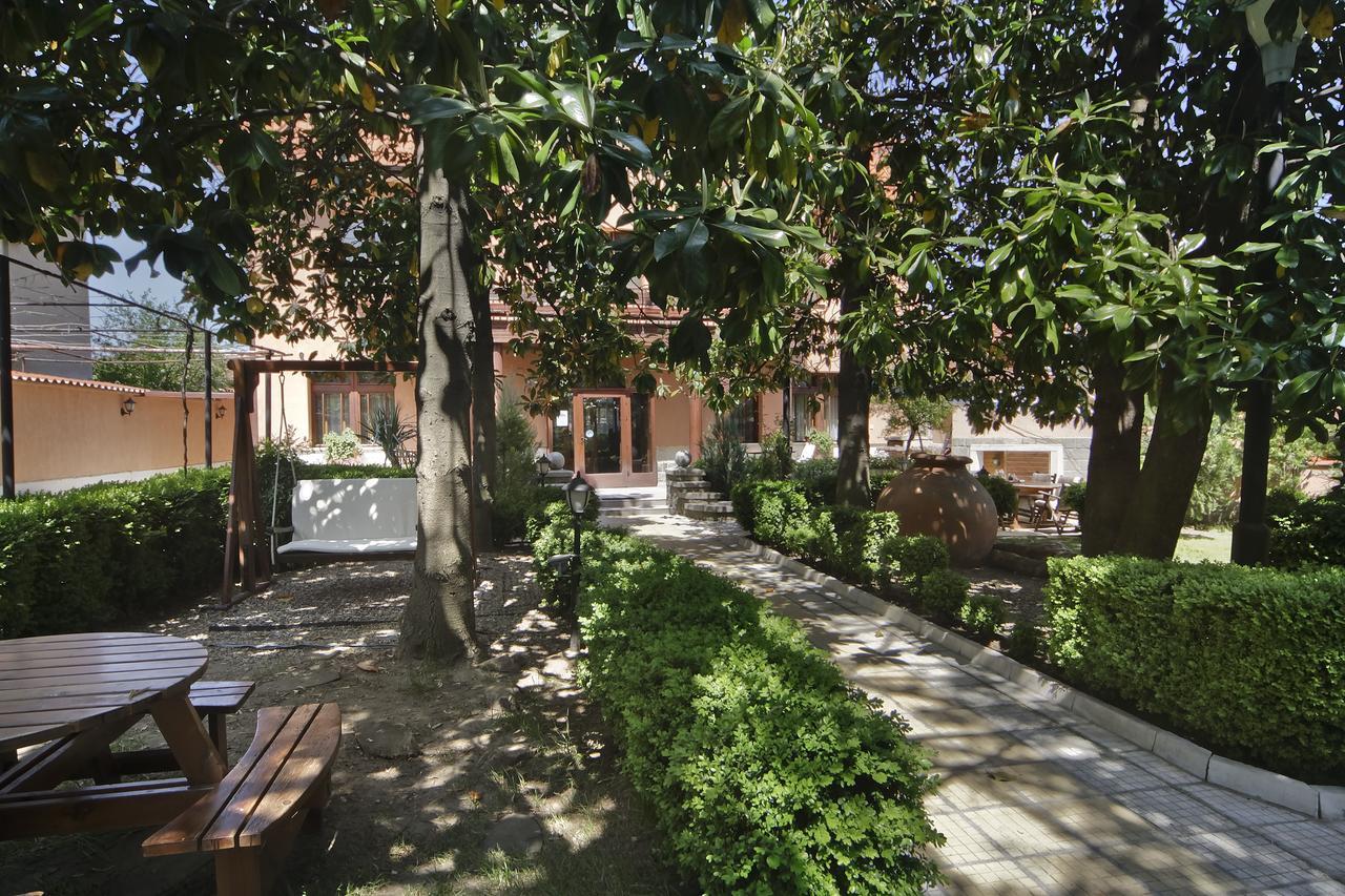Anita Guest House & Relax Perushtitsa Екстер'єр фото