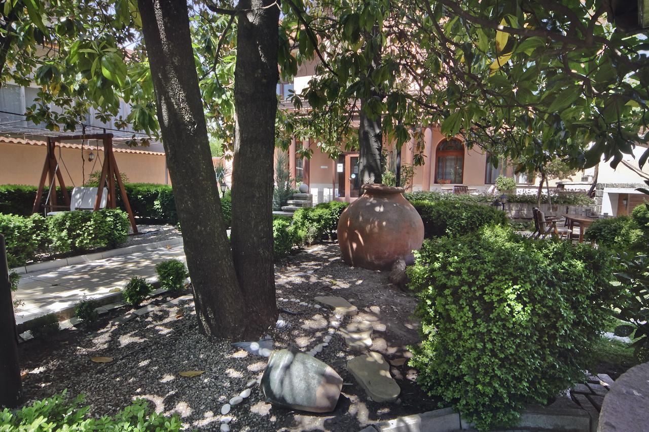 Anita Guest House & Relax Perushtitsa Екстер'єр фото